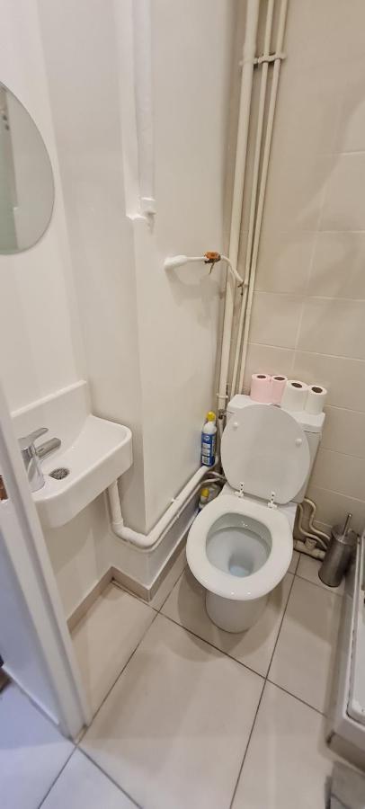 Cosy Studio In Montmartre Париж Екстериор снимка