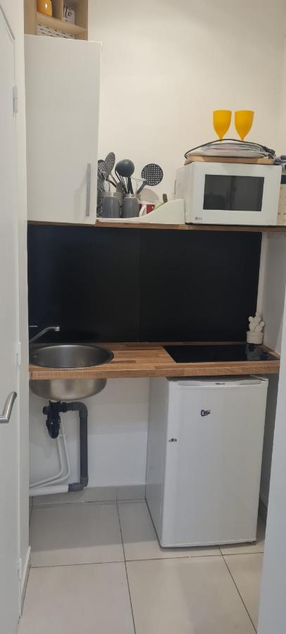 Cosy Studio In Montmartre Париж Екстериор снимка